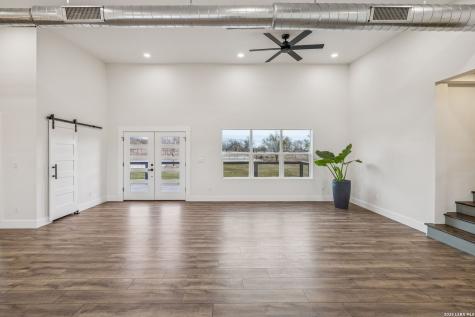 300 County Road 5781 Castroville TX 78009