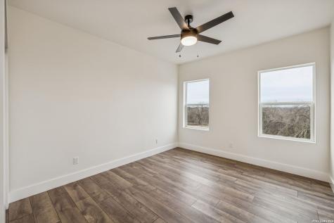 300 County Road 5781 Castroville TX 78009