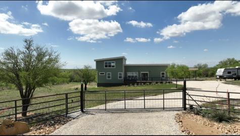 300 County Road 5781 Castroville TX 78009