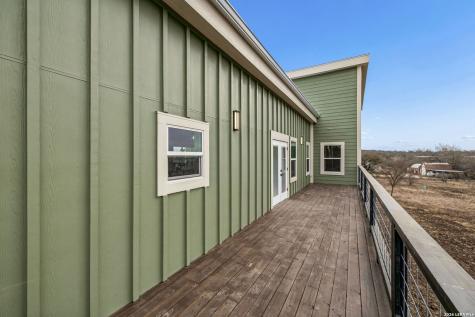 300 County Road 5781 Castroville TX 78009
