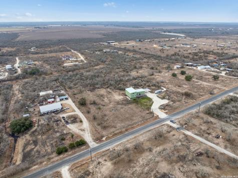 300 County Road 5781 Castroville TX 78009