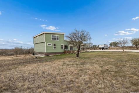 300 County Road 5781 Castroville TX 78009