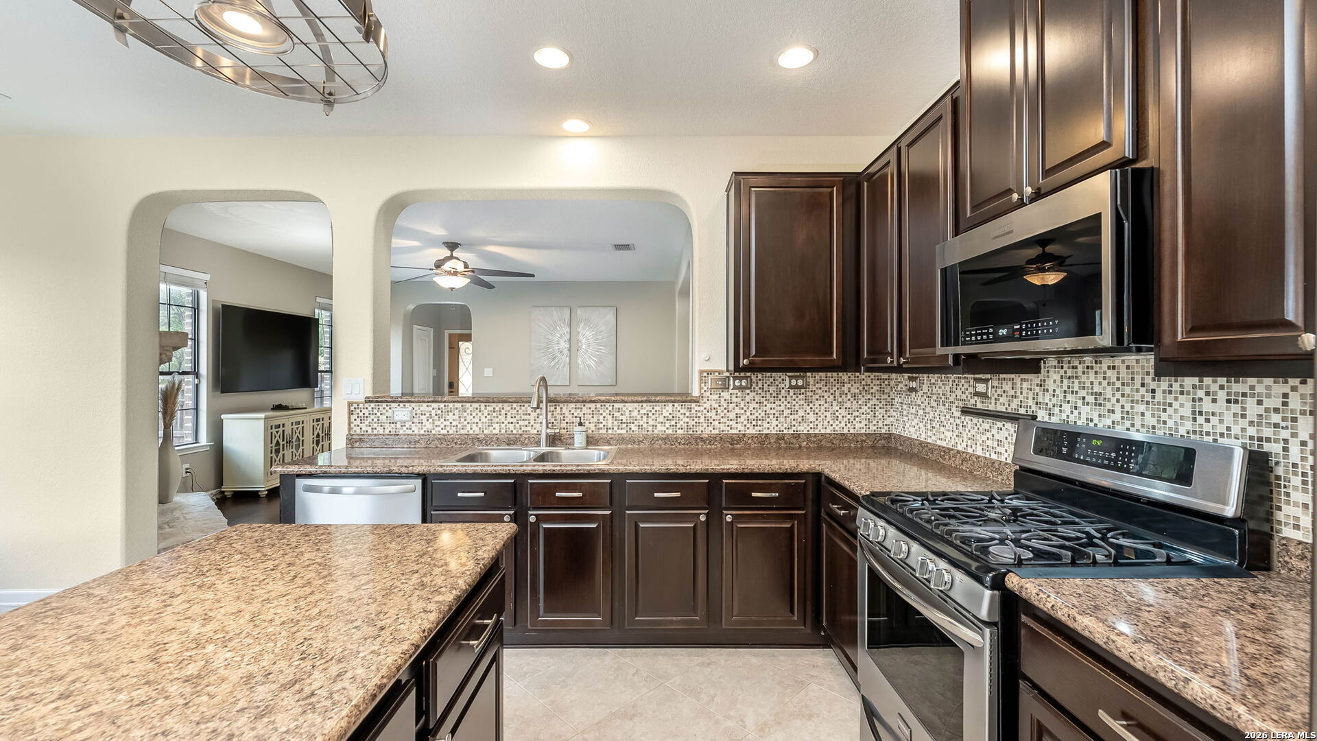 7619 Clos Du Bois San Antonio TX 78253