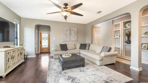 7619 Clos Du Bois San Antonio TX 78253
