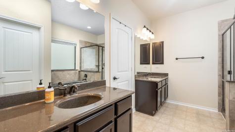 7619 Clos Du Bois San Antonio TX 78253