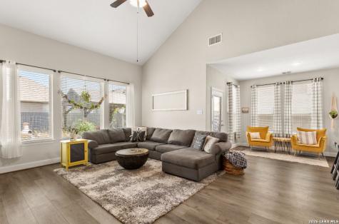 1047 Buffalo Grove New Braunfels TX 78130
