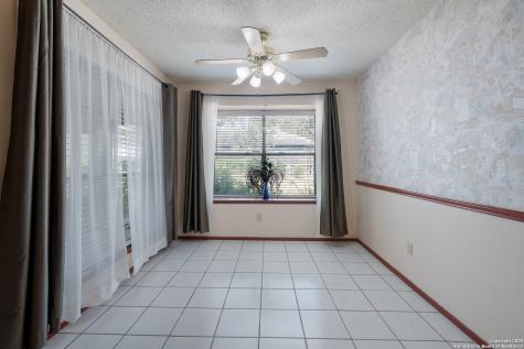 7703 Forest Fern Live Oak TX 78233