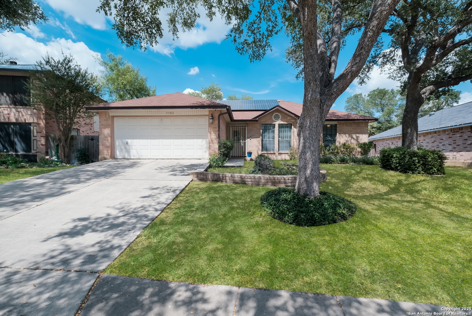 7703 Forest Fern Live Oak TX 78233
