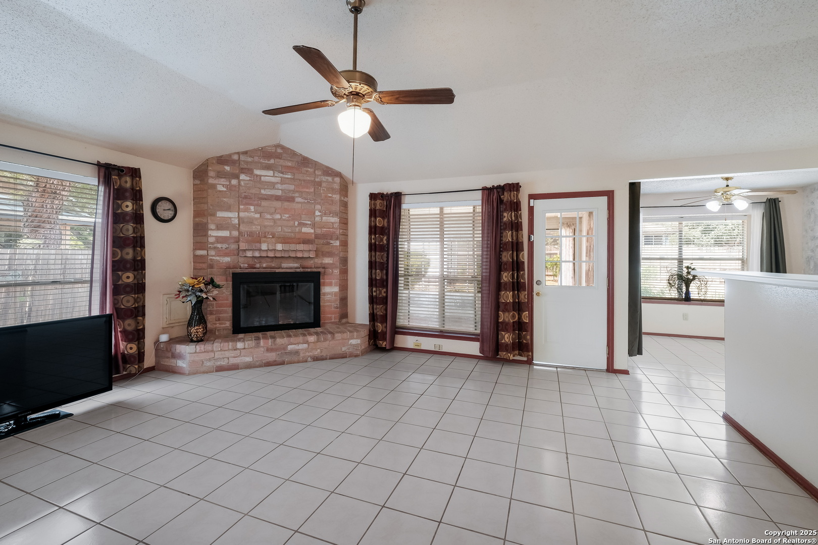 7703 Forest Fern Live Oak TX 78233