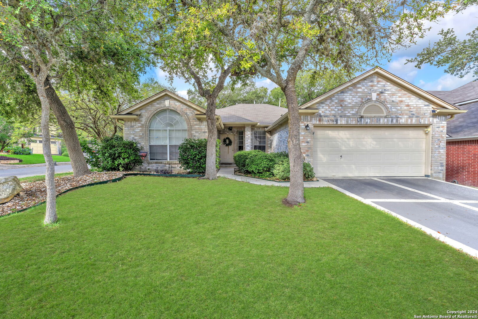 15703 Knollrun San Antonio TX 78247