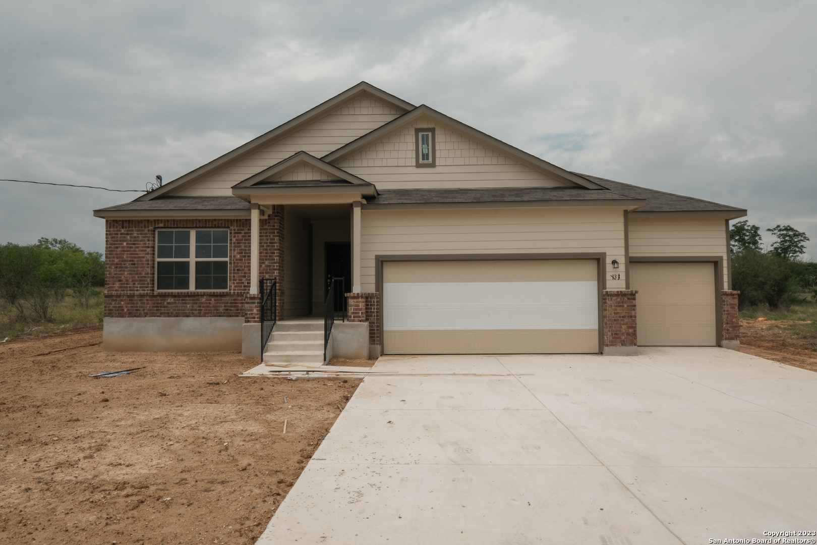 133 Cheyenne Drive Floresville TX 78114