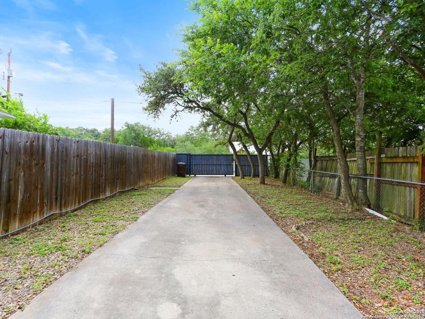 25211 Aue San Antonio TX 78257