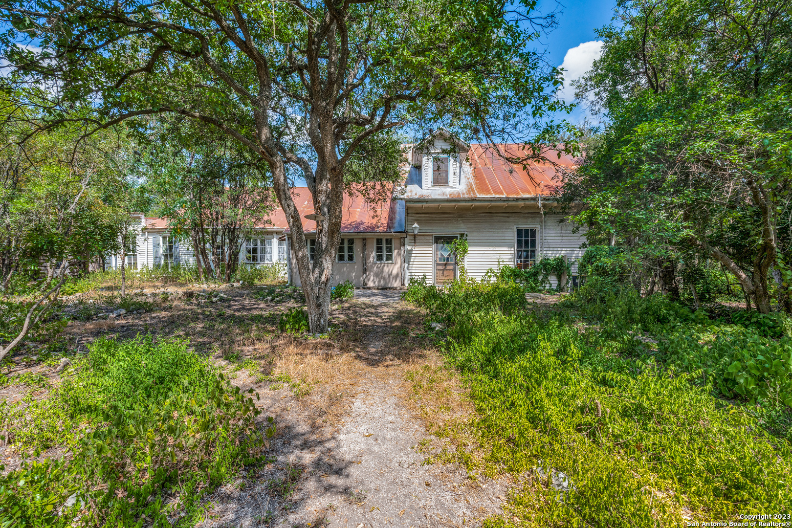624 W Coll Street New Braunfels TX 78130
