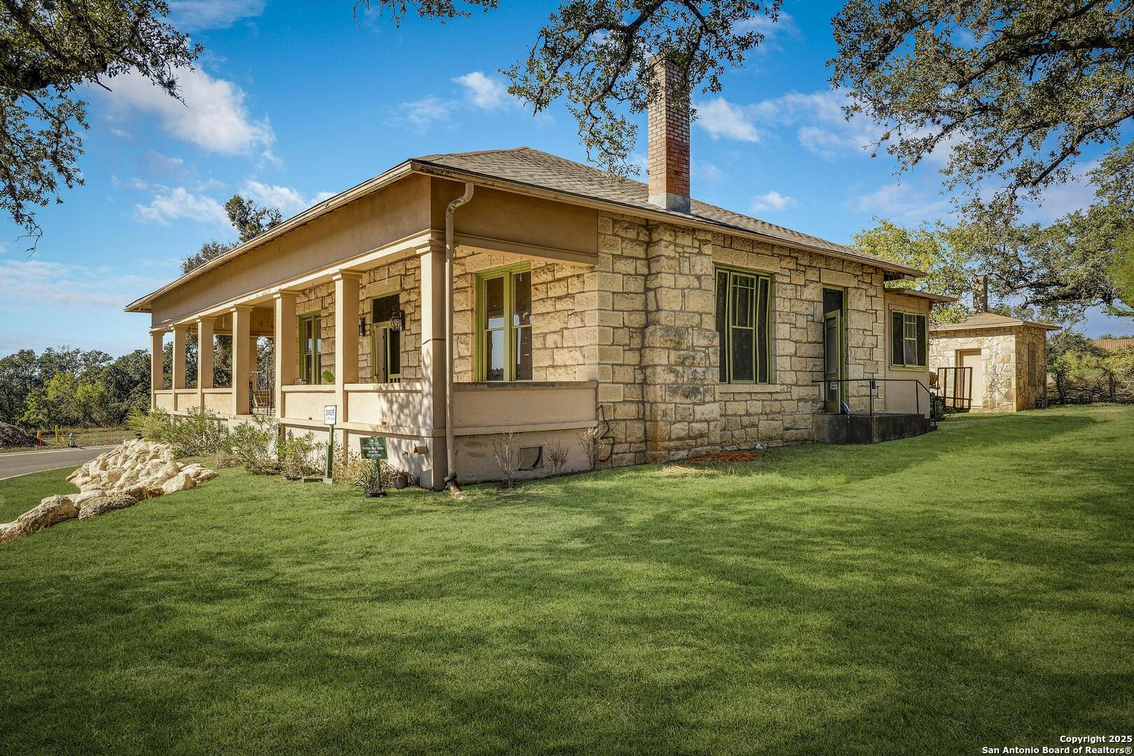 24626 Cliff Line San Antonio TX 78257