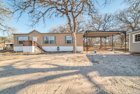 23243 Skila Drive Elmendorf TX 78112