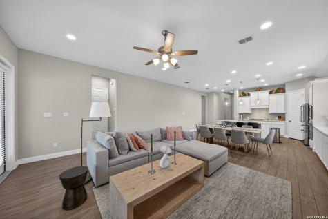 24013 Sidehill Lie San Antonio TX 78261