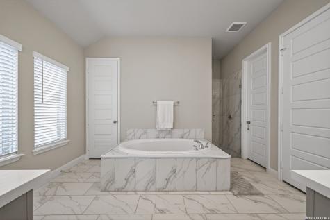 24013 Sidehill Lie San Antonio TX 78261