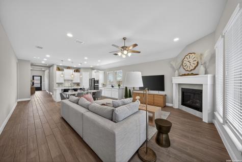 24013 Sidehill Lie San Antonio TX 78261