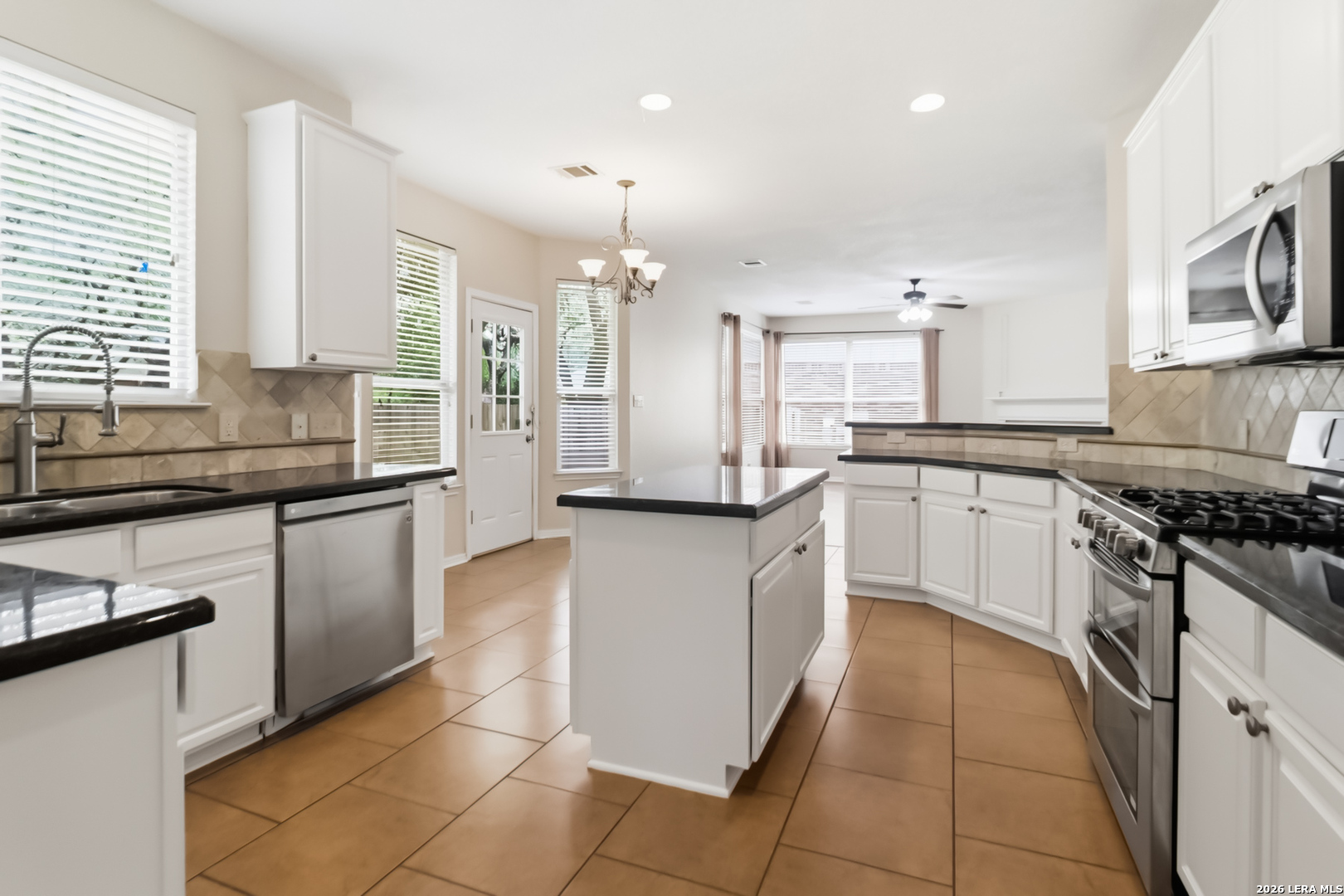 26048 Stone Canyon San Antonio TX 78260