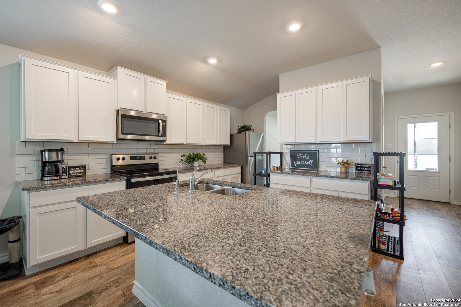 409 Sabine River Cibolo TX 78108