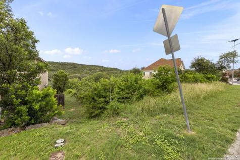 7438 Moss Brook San Antonio TX 78255