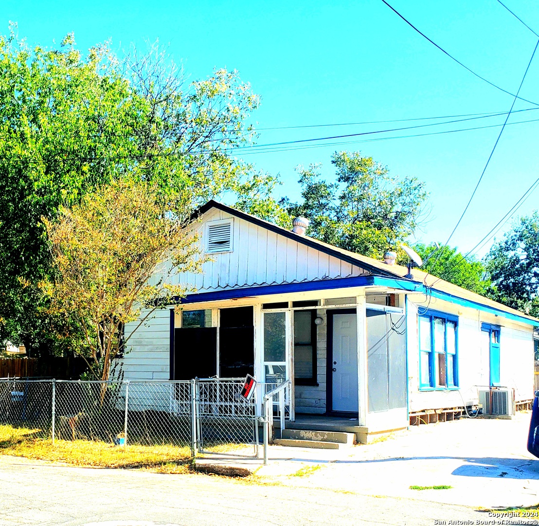 416 Peacock Avenue San Antonio TX 78201