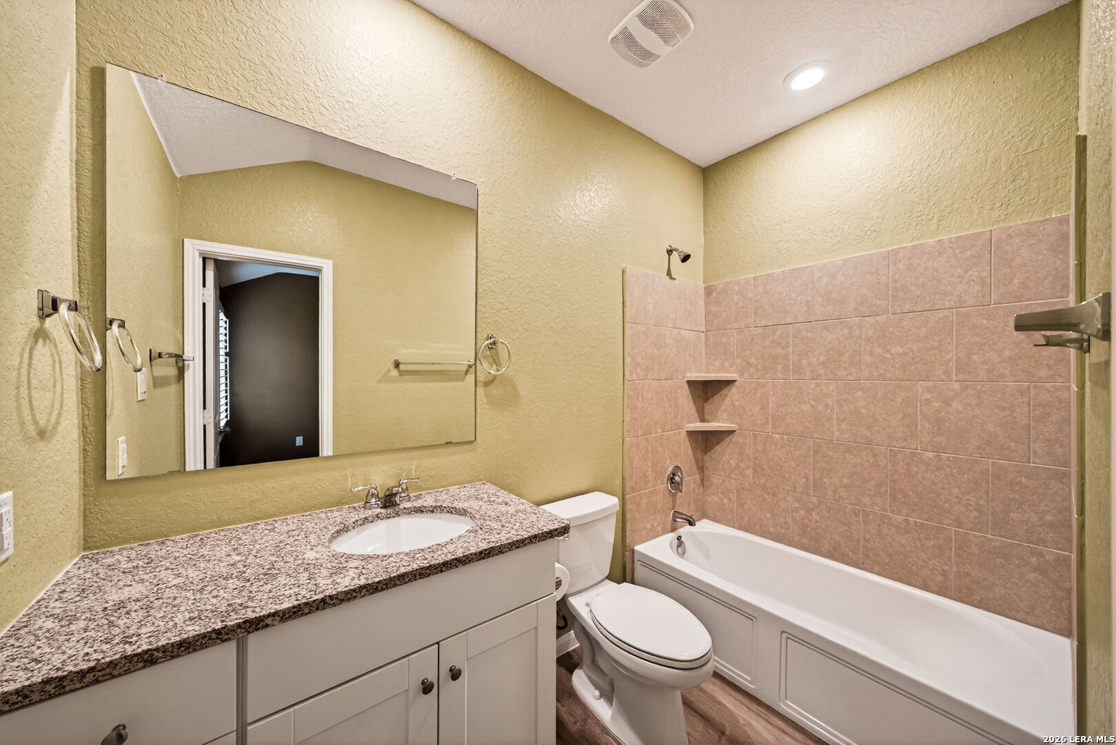 1921 Grey Wagtail New Braunfels TX 78130