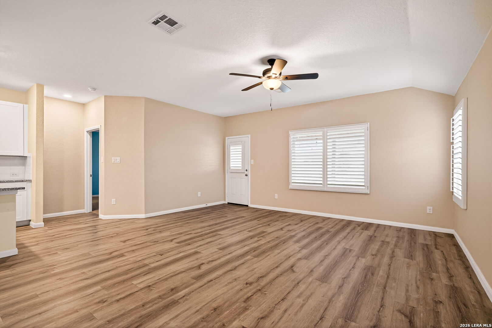 1921 Grey Wagtail New Braunfels TX 78130