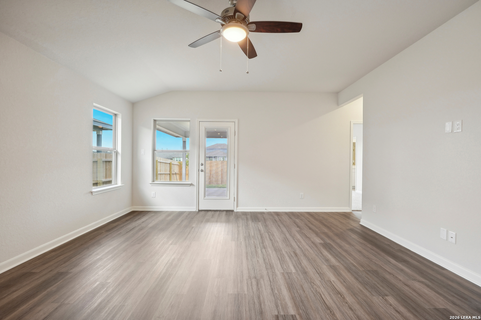 2916 Junction Bay Blank Converse TX 78109