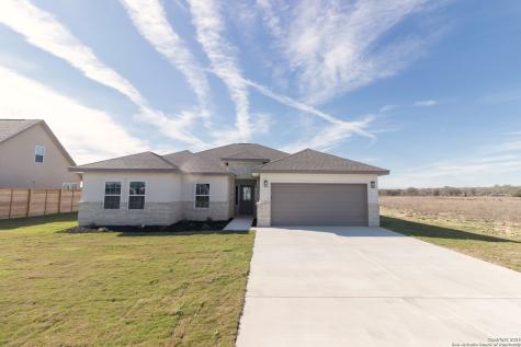 221 Colonial Lane La Vernia TX 78121