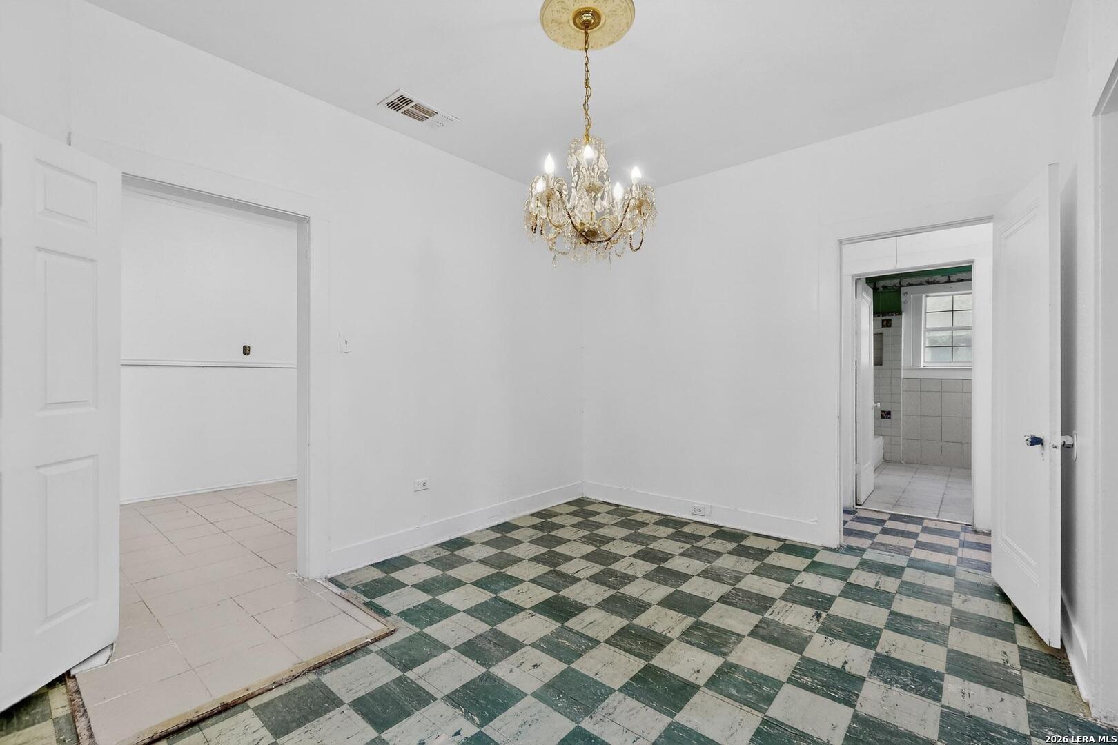3019 W Houston San Antonio TX 78207