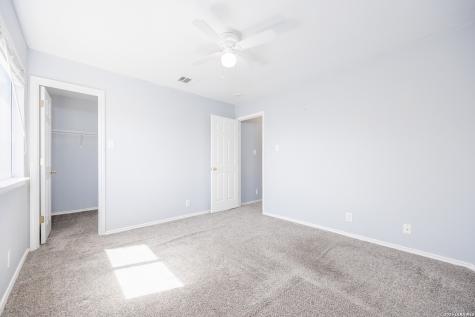 2438 Encino Cedros San Antonio TX 78259