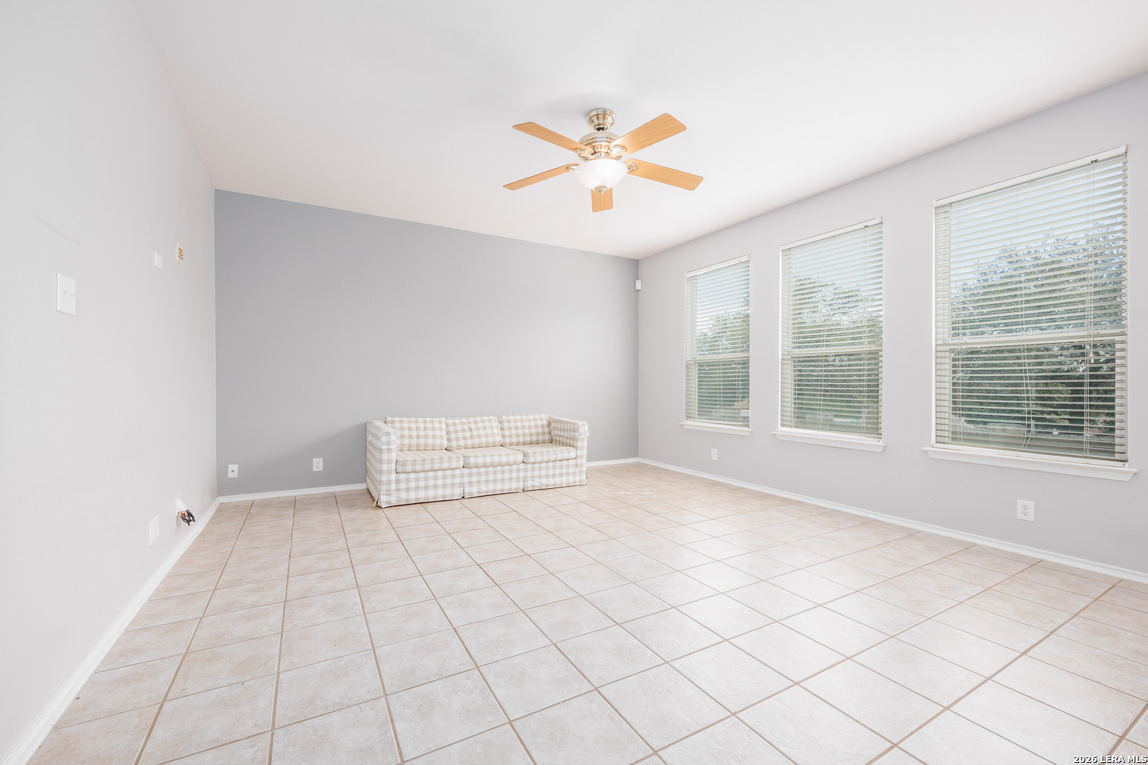 2438 Encino Cedros San Antonio TX 78259