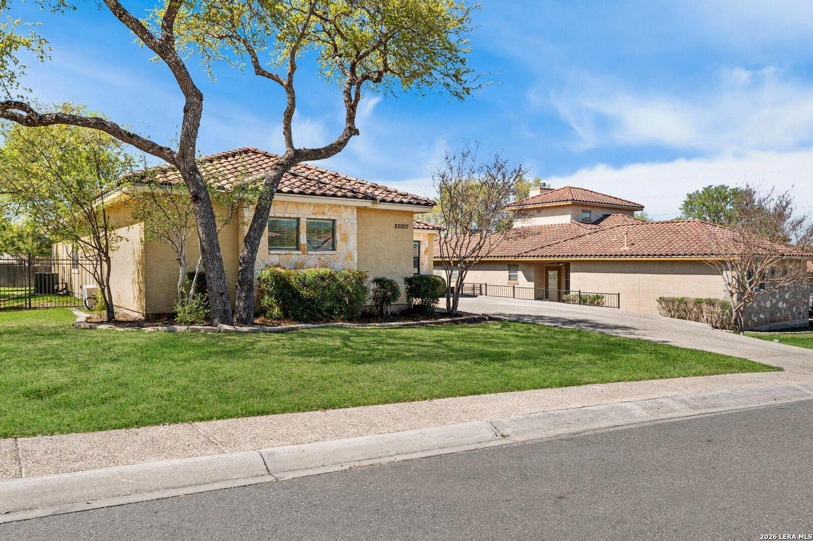 25007 Estancia San Antonio TX 78260