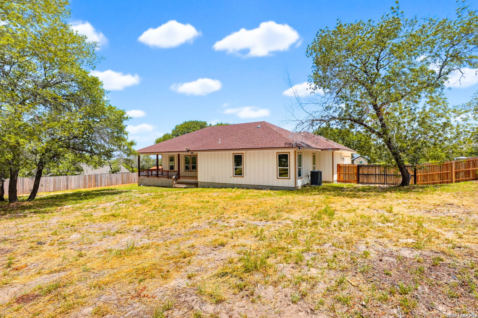 160 Log Cabin Way Poteet TX 78065