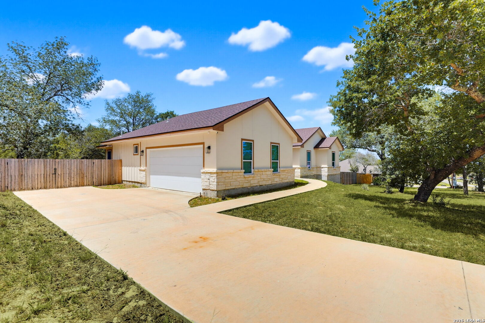 160 Log Cabin Way Poteet TX 78065