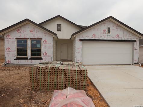 1033 Eagle Crossing Seguin TX 78155