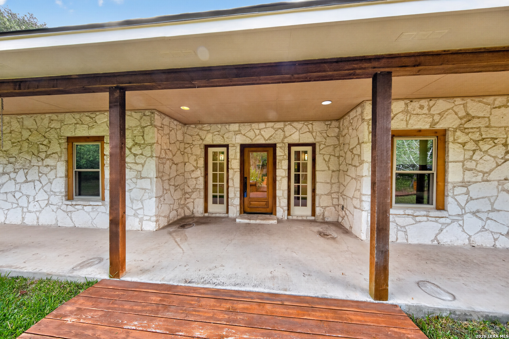 17840 Helotes Springs Road Helotes TX 78023