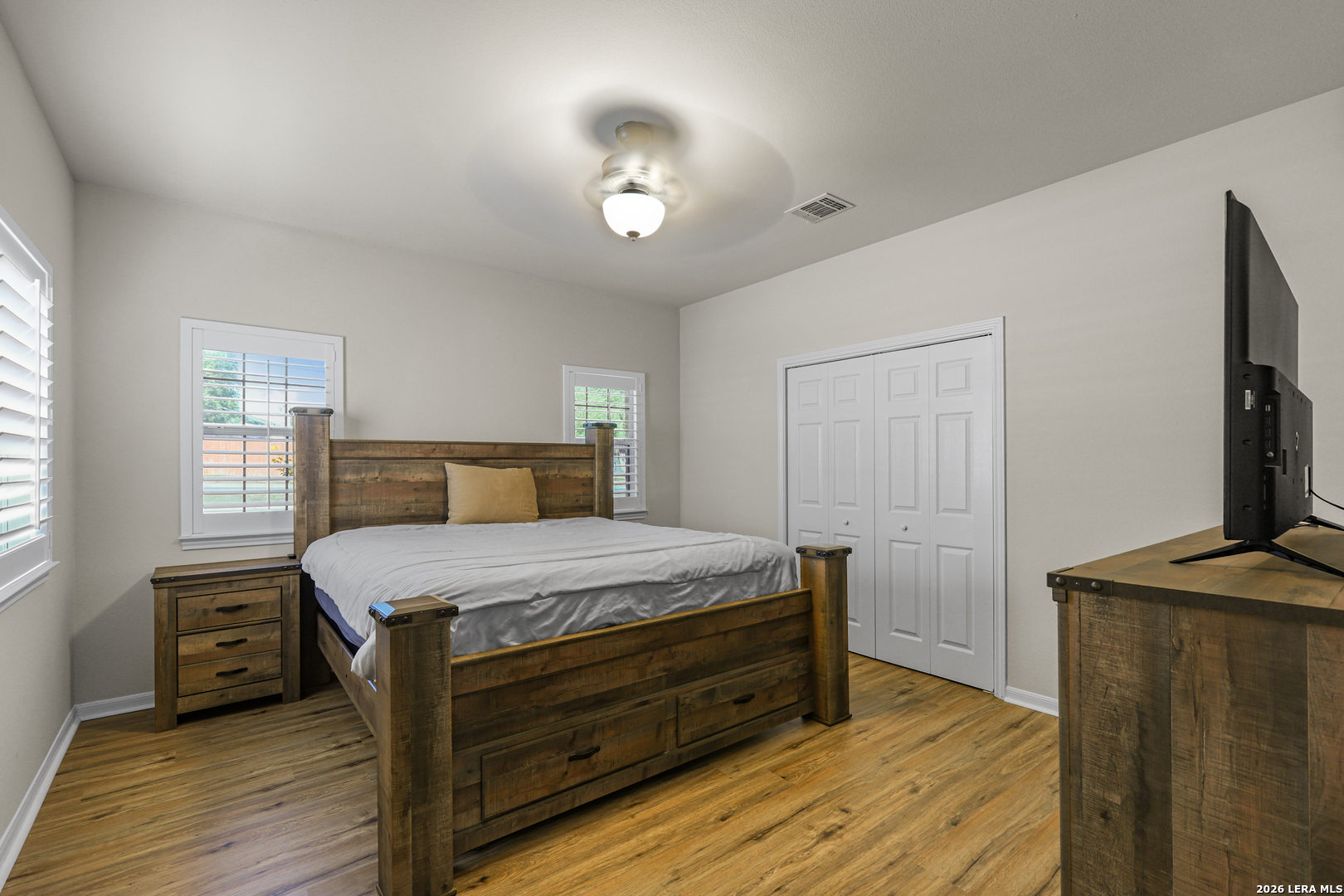 5903 Brook Falls Windcrest TX 78239