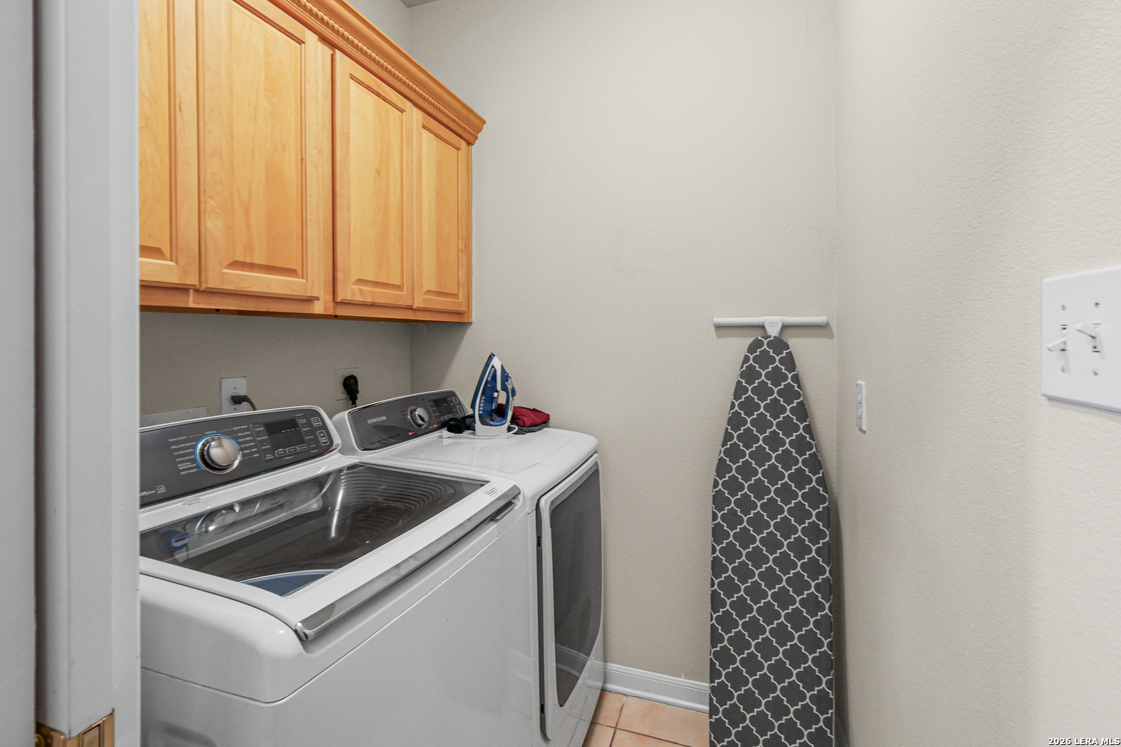 5903 Brook Falls Windcrest TX 78239