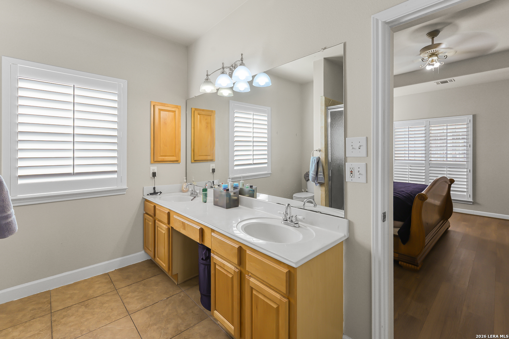 5903 Brook Falls Windcrest TX 78239