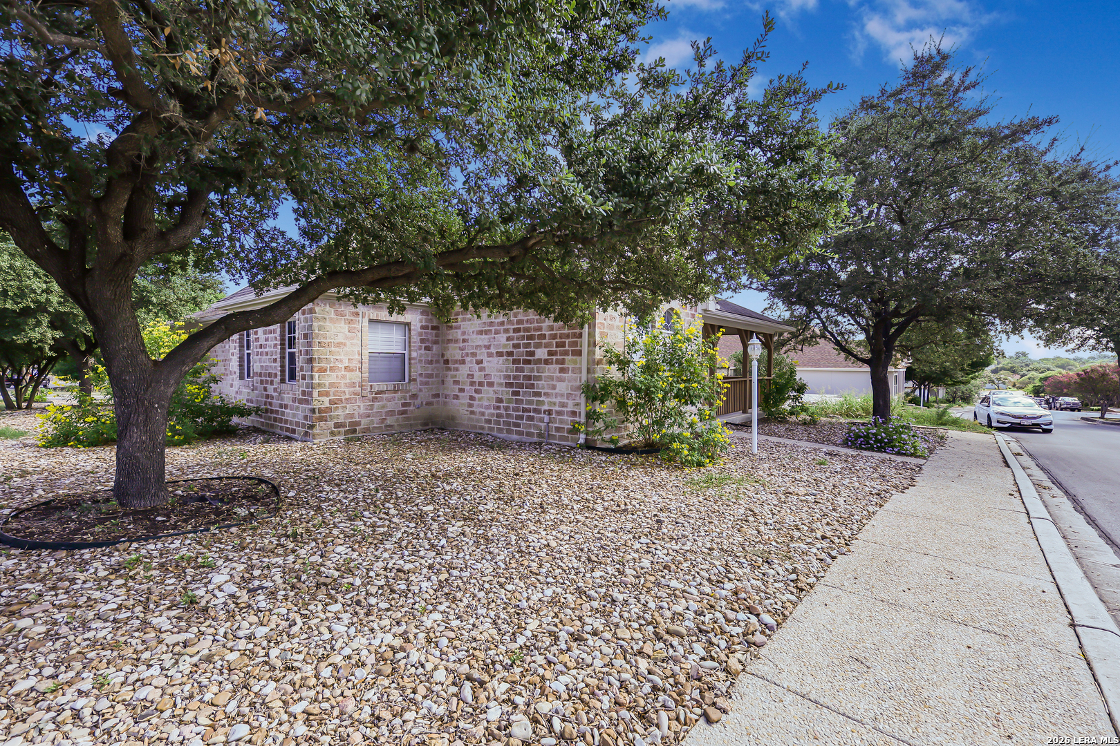 5903 Brook Falls Windcrest TX 78239