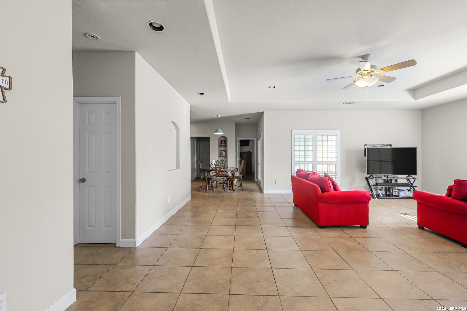 5903 Brook Falls Windcrest TX 78239