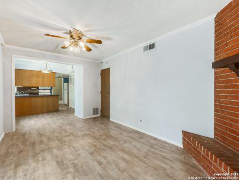 15101 Encino Verde San Antonio TX 78232