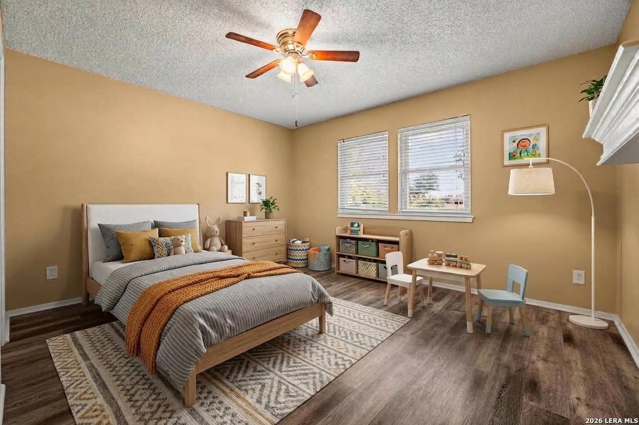 1033 E Live Oak Schertz TX 78154