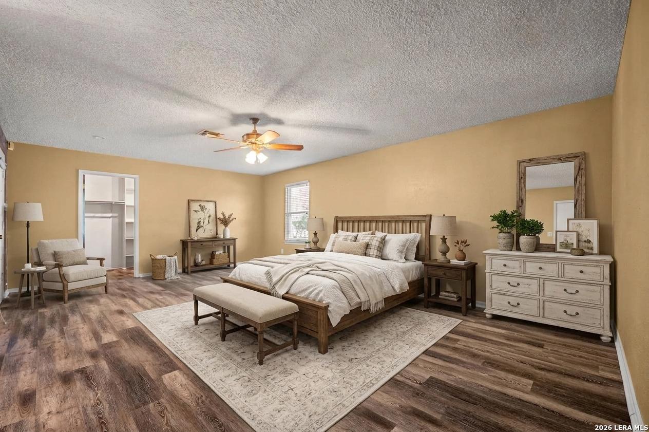 1033 E Live Oak Schertz TX 78154