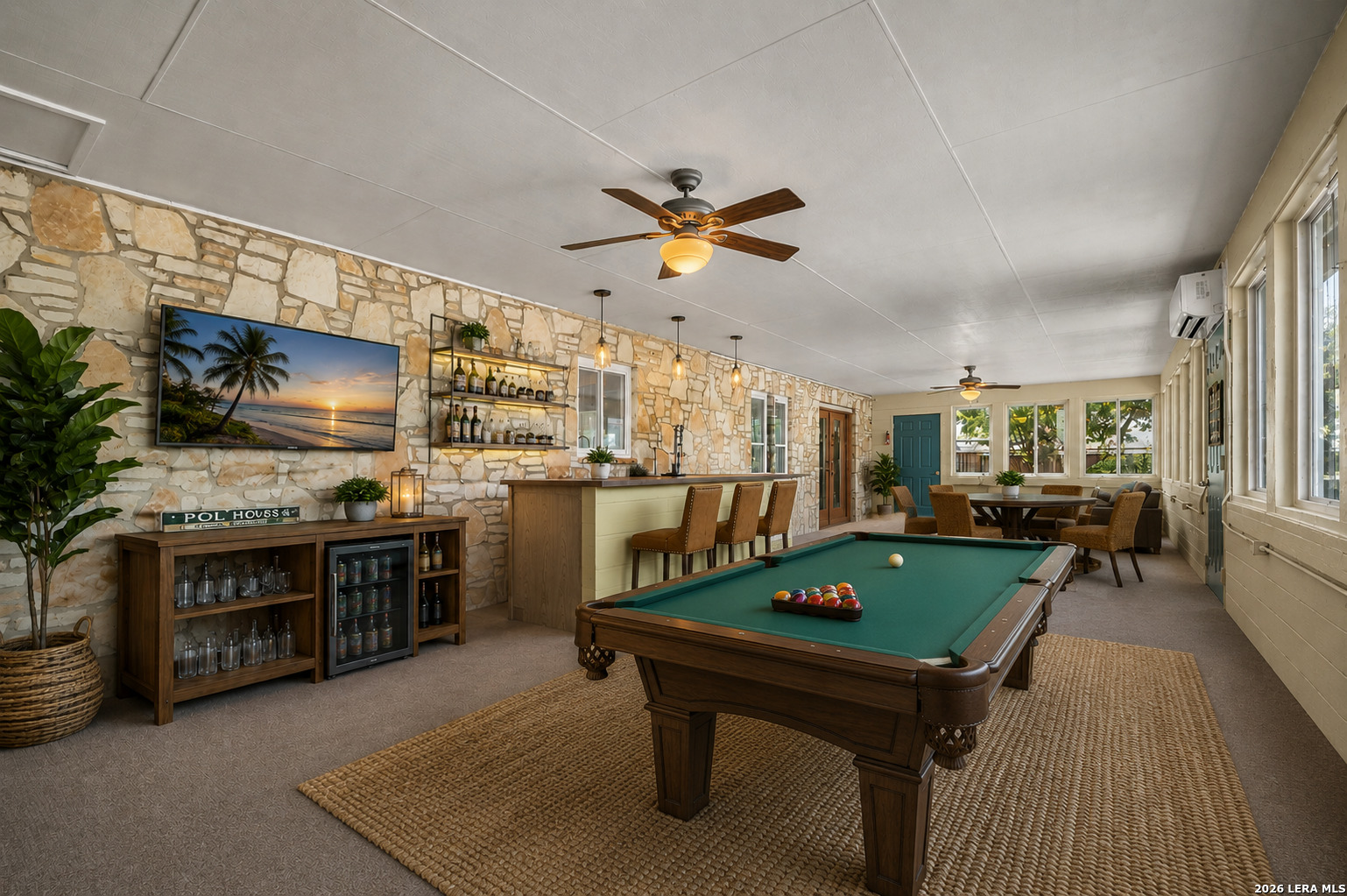 1033 E Live Oak Schertz TX 78154