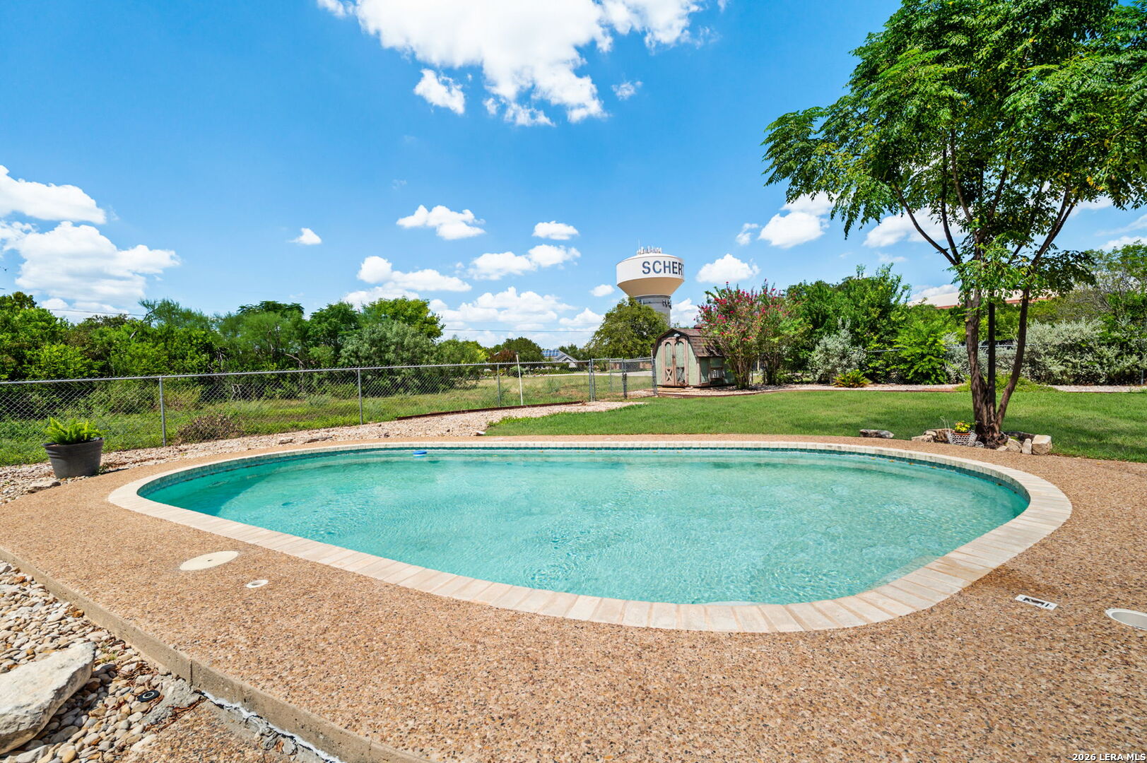 1033 E Live Oak Schertz TX 78154