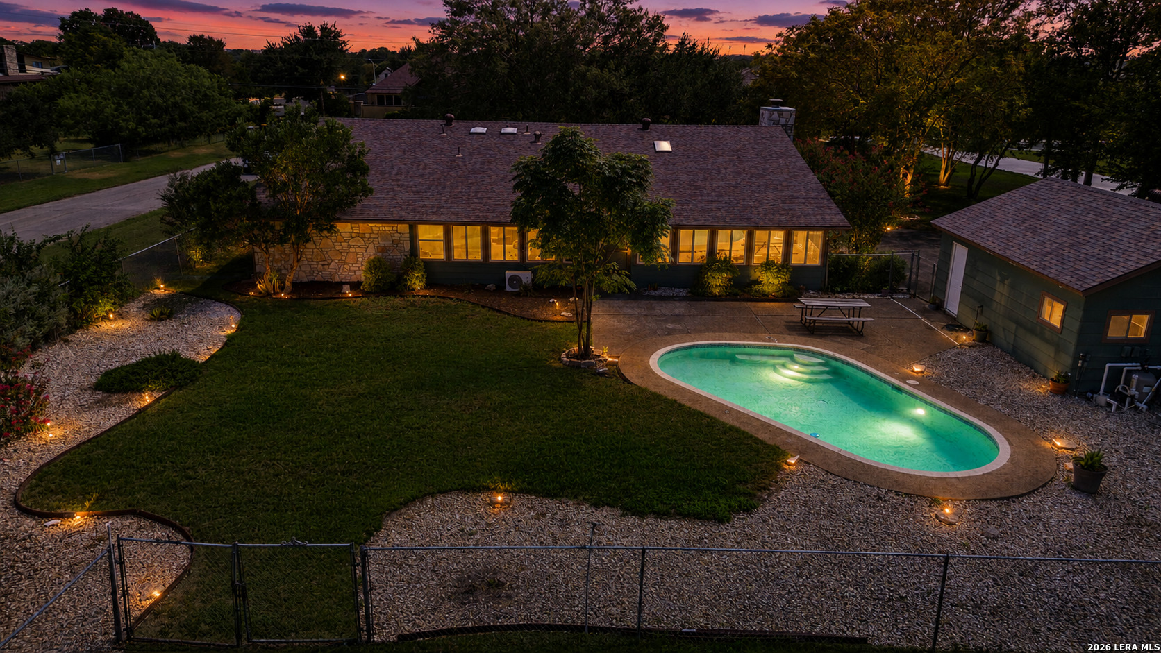 1033 E Live Oak Schertz TX 78154