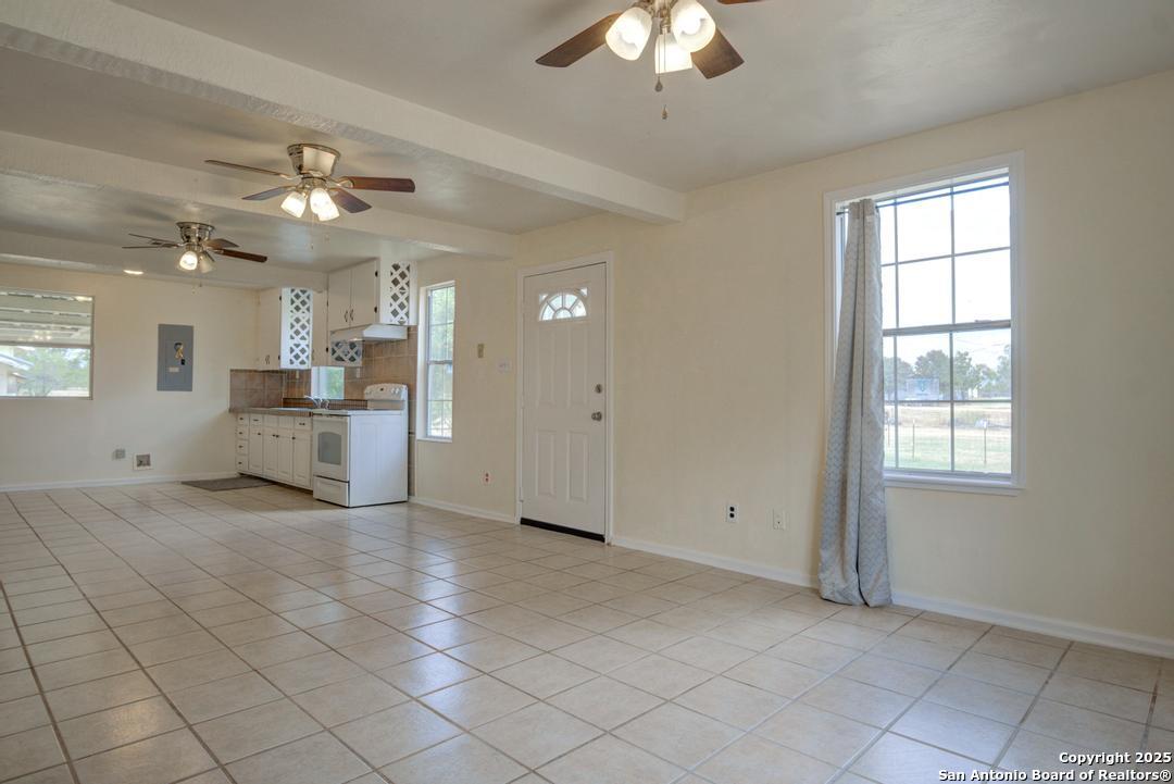 1176 Old Adams Pleasanton TX 78064